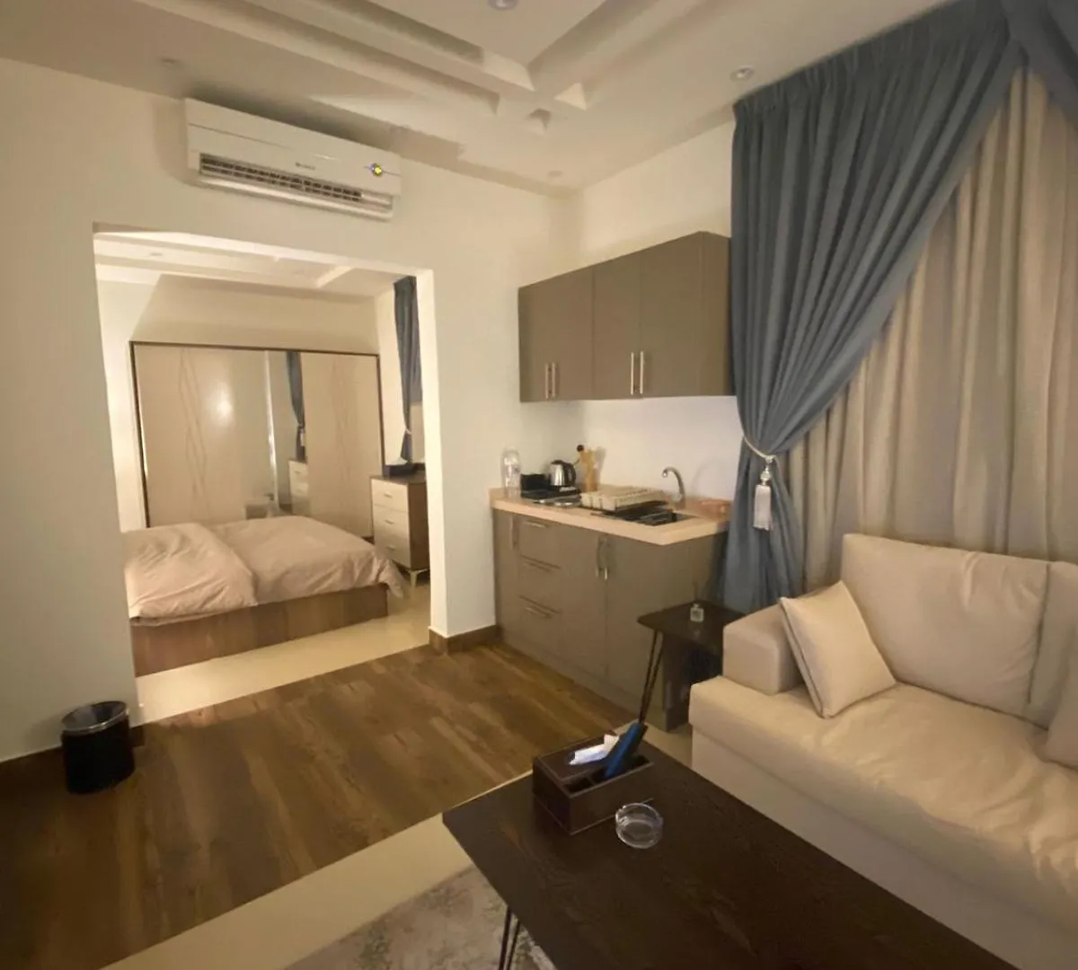 شقق ارفلون دخـول ذاتي Appartement Riaad